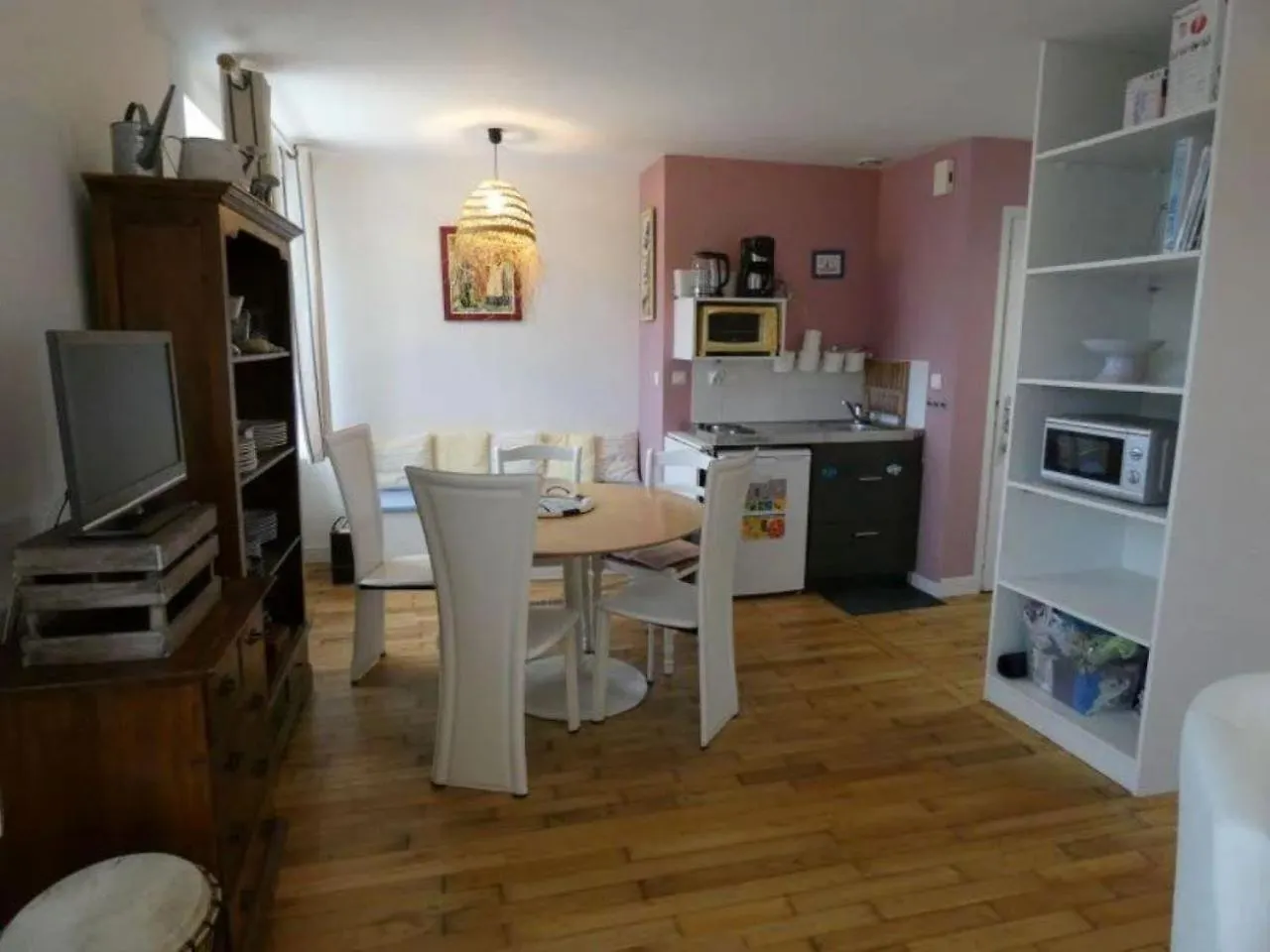 Апартаменты Appartement Fleurs Локтюди