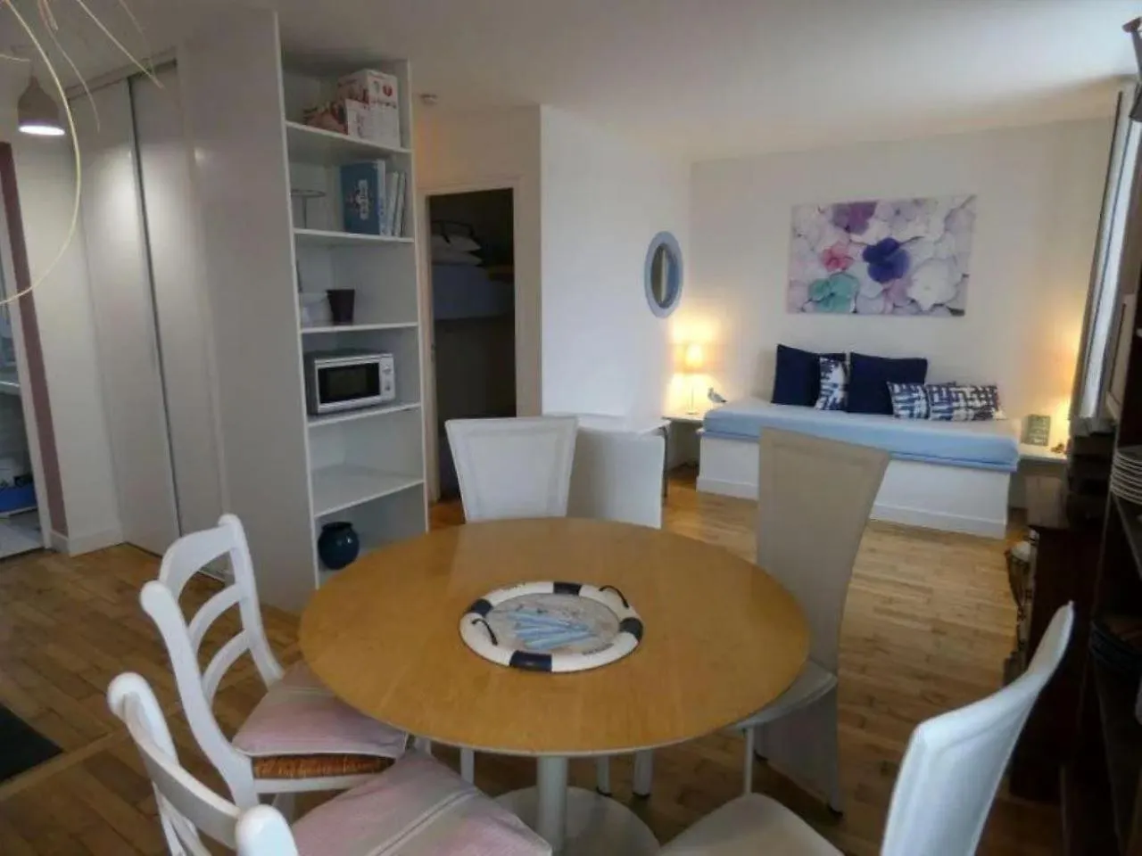Appartement Fleurs Локтюди